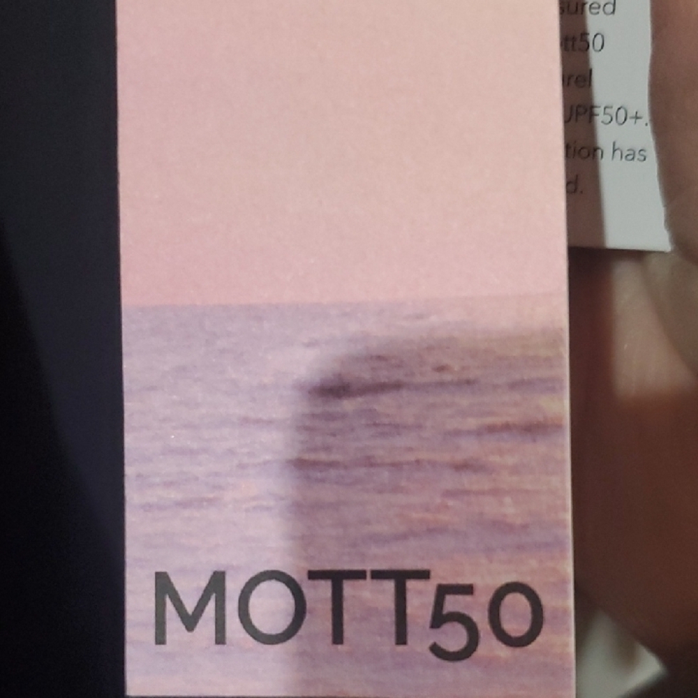Mott50 CICELY Black Long Sleeve Rashguard Upf 50 - Picture 2 of 13